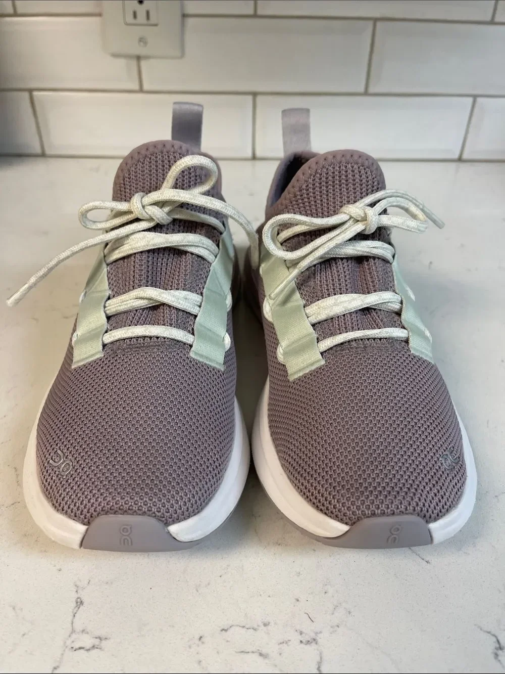On Running brand running